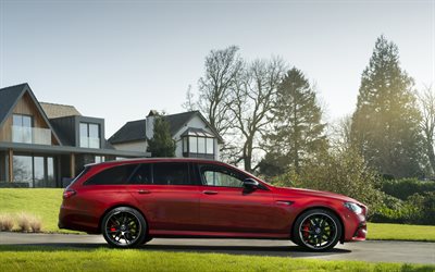 2021, Mercedes-AMG E63S 4Matic Estate, exterior, side view, red station wagon, new red E63, german cars, Mercedes