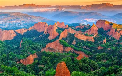 Las Medoulas, oro stabilimento di estrazione mineraria, rocce, tramonto, sera, paesaggio di montagna, Provincia di Le&#243;n, Castiglia e Leon, in Spagna, El Bierzo