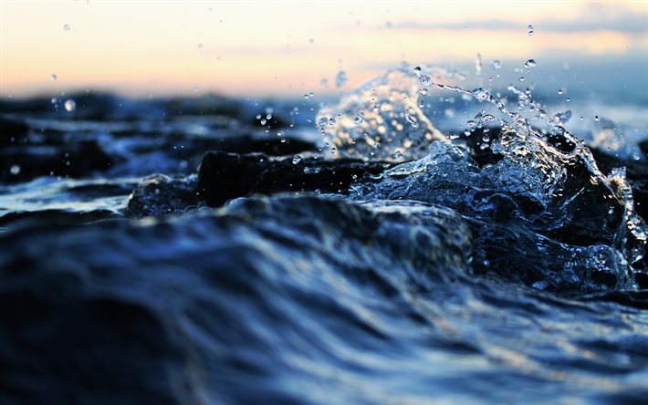 des vagues, de l&#39;eau, jet, mer, coucher du soleil