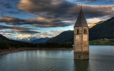 El lago de Resia, 4k, monta&#241;as, italiano monumentos, Tirol del Sur, torre de la iglesia, Alto Adige, en Bolzano, Italia, Europa, Reschensee