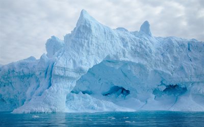 Iceberg, L&#39;Oceano Artico, il ghiaccio, l&#39;acqua concetti, lo scioglimento dei ghiacciai concetti