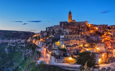 Matera, Basilicate, Cath&#233;drale de Matera, cath&#233;drale catholique romaine, soir, coucher du soleil, la ville de Matera, Italie