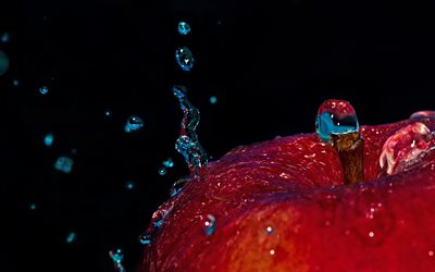 mela rossa, gocce d&#39;acqua, spruzzi d&#39;acqua, frutti maturi, mele, sfondo con mela