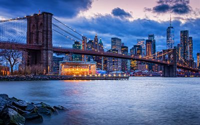 Brooklyn Bridge, solnedg&#229;ng, New York City, NYC, kv&#228;ll, Brooklyn, skyskrapor, World Trade Center 1, stadsbilder, New York skyline, USA, New York