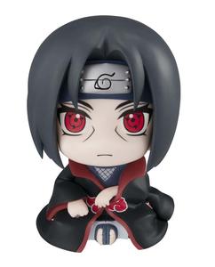Itachi uchiha sitzende figur