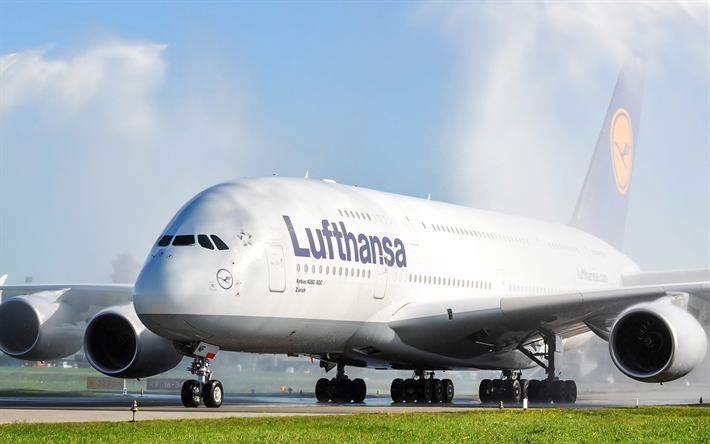 4k, el Airbus A380, Lufthansa, avi&#243;n de pasajeros, transporte a&#233;reo, el aeropuerto, los pasajeros de los aviones modernos, Airbus