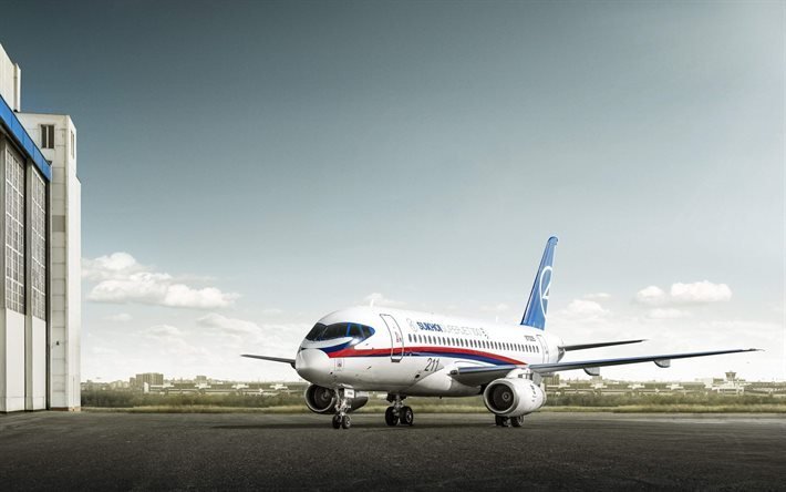 Sukhoi Superjet 100, avi&#243;n de pasajeros, Rusia, ruso de aviones