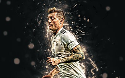 Toni Kroos, german footballers, Real Madrid FC, La Liga, Spain, Kroos, Real Madrid CF, soccer, fan art, LaLiga, neon lights, football, Galacticos