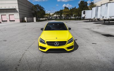 A Mercedes-AMG C63, 2018 carros, estrada, amarelo C63, ajuste, Mercedes