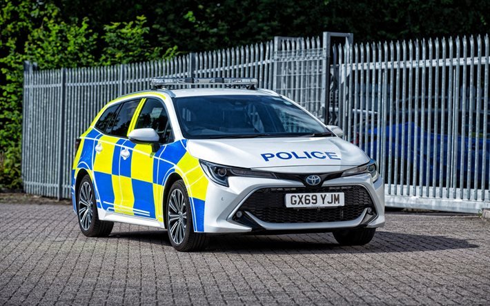 Voiture de police Toyota Corolla, 2021, vue avant, ext&#233;rieur, Toyota Corolla, Police britannique, application de la loi au Royaume-Uni, Toyota