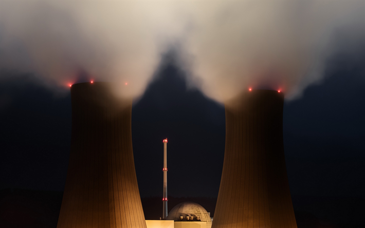 centrale nucleare, notte, fumo dai camini, energia nucleare, generazione di elettricit&#224;, concetti energetici