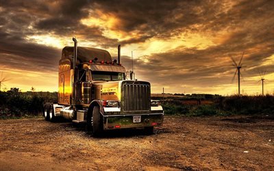 Kenworth W900, soir, coucher de soleil, Golden W900, camions américains, série 900, Kenworth