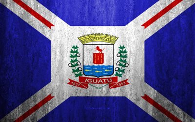 旗のIguatu, 4k, 石背景, ブラジルの市, グランジフラグ, Iguatu, ブラジル, Iguatuフラグ, グランジア, 石質感, フラグのブラジルの都市