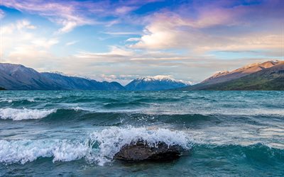Lake Tekapo, costa, le onde, montagne, Nuova Zelanda