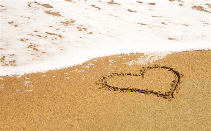 coraz&#243;n en la arena, la playa, el mar, la arena, la brisa del mar, el amor conceptos, viajar
