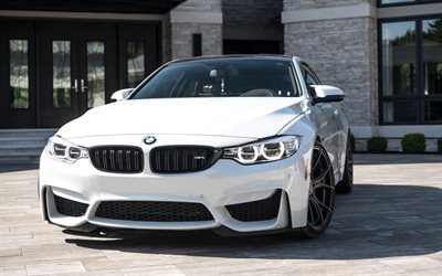 BMW M4, blanc coup&#233; sport, voiture de course, tuning m4, voitures allemandes, F82, BMW
