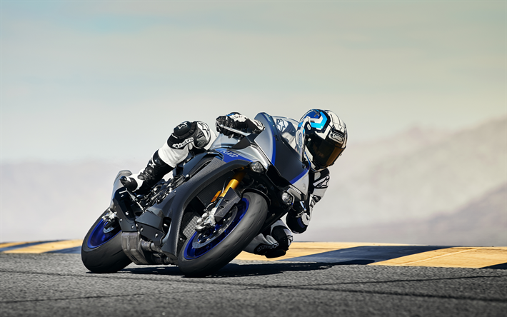 Yamaha YZF-R1M, 2018, uusi sporttipy&#246;r&#228;n, kilparadalla, Japanilaiset moottoripy&#246;r&#228;t, 4k, Yamaha