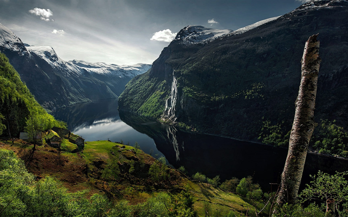 Geirangerfjord, considerato fiordo, cascata, Trollstigen, montagne, Geiranger, Norvegia