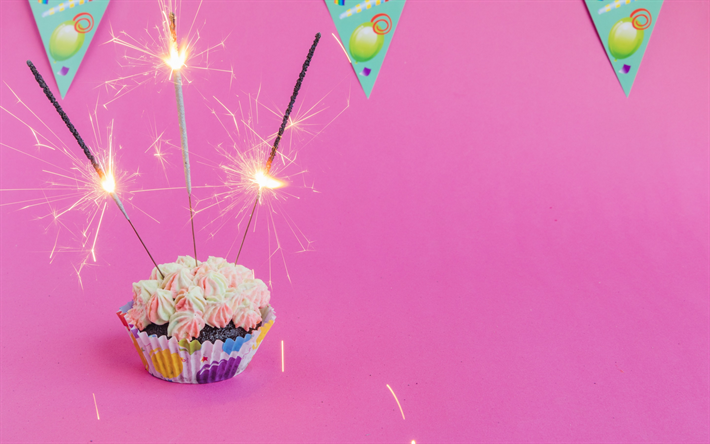 happy birthday, bengal-lichter, kuchen, geburtstagstorte, cupcake, kuchen auf einem rosa hintergrund