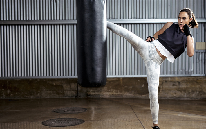 Gal Gadot, modelo de moda, Reebok, sesi&#243;n de fotos, la actriz Israel&#237;, karate, boxeo pera