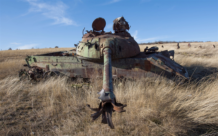 exploded tank, T55, field, gun, rusty old tank, USSR