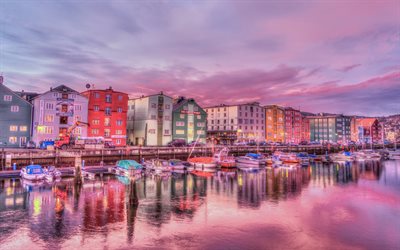 Trondheim, p&#244;r do sol, rio, casas coloridas, Noruega, Europa