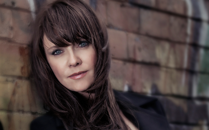 Photoshoot amanda tapping The Official