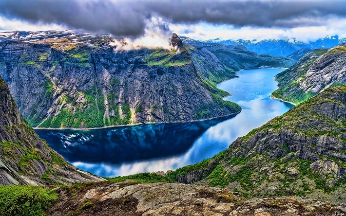 Norve&#231;, fiyort, g&#252;zel bir doğa, dağlar, yaz, Avrupa, Norve&#231; doğa, HDR