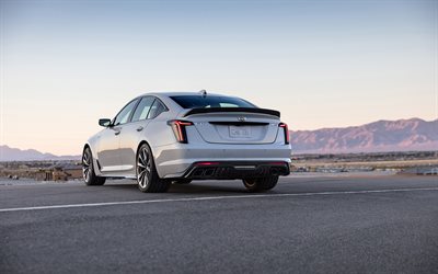 2022, Cadillac CT5-V Blackwing, 4k, vista traseira, exterior, sedan branco, novo CT5-V branco, carros americanos, Cadillac