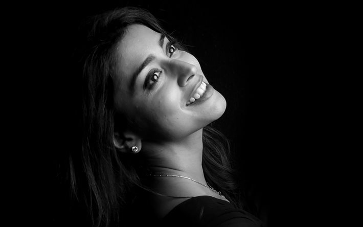Shriya Saran, atriz indiana, retrato, ensaio fotogr&#225;fico, monocrom&#225;tico, bela mulher