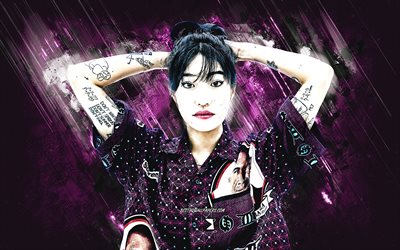 Peggy Gou, sydkoreansk DJ, Kim Min-ji, lila stenbakgrund, EDM