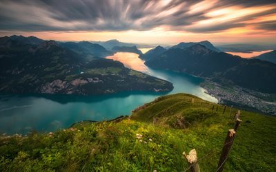 monta&#241;a, lago, Lago de los cuatro cantones, de los Alpes, en Suiza