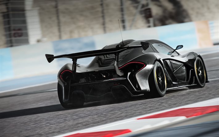 La McLaren P1 GTR, voiture de sport, piste de course, spoiler en carbone, McLaren