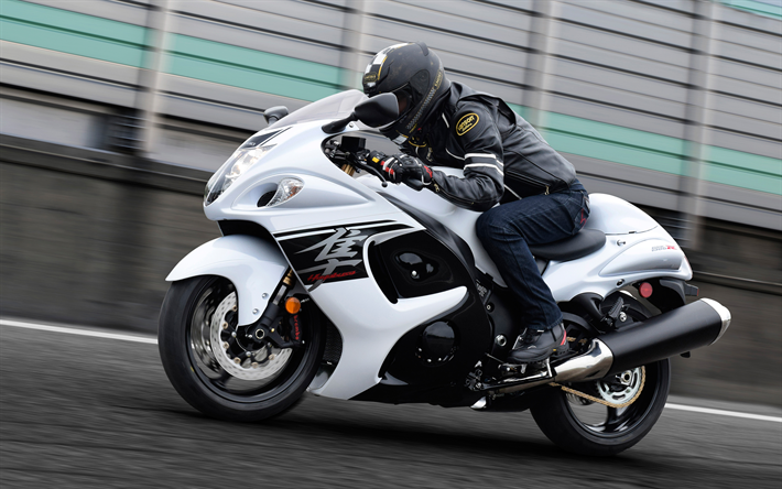 En 2018, la Suzuki Hayabusa ABS GSX1300RA 4K, nouvelles motos, Hayabusa blanc, sur sa sportive, Japonais de motos, Suzuki