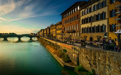 Florens, Ponte Santa Trinita, floden Arno, kv&#228;ll, solnedg&#229;ng, Florens stadsbild, Italien