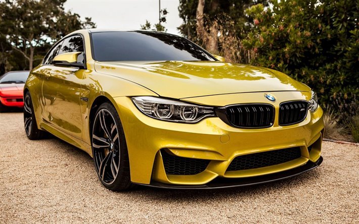 BMW M4, exterior, vista de frente, de oro coup&#233; deportivo de oro M4, M4 tuning, deportes alemana de autom&#243;viles, BMW
