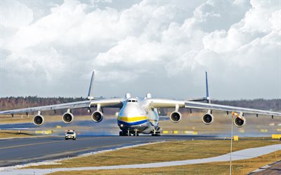 Antonov, la pista, el AN-225, el aer&#243;dromo, aeropuerto, avi&#243;n de carga, el Cosaco, el Antonov An-225 Mriya, aviones de transporte, AN225, Antonov Airlines, avi&#243;n ucraniano
