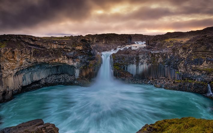 滝, 夕日, 夜, 湖, アイスランド, 美しい景観, 湖中に石