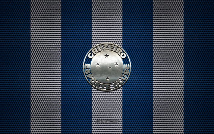 Logotipo do Cruzeiro EC, clube de futebol brasileiro, emblema de metal, fundo de malha de metal azul e branco, Cruzeiro EC, S&#233;rie B, Belo Horizonte, Brasil, futebol