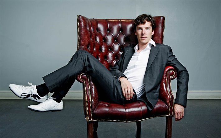 Benedict Cumberbatch, Engelsk sk&#229;despelare, foto skjuta, gr&#229; kostym, brittisk sk&#229;despelare