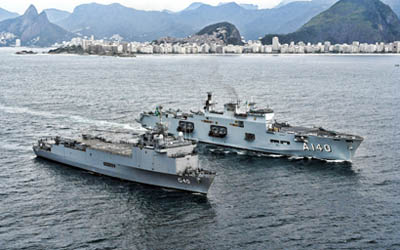 NAM Atlantico, A140, hangarfartyg, Brazilian Navy, Bahia, G40, Brazilian ship AS350 Ecureuil, dockningsplattform