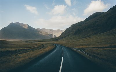 İzlanda, dağlar, yol, vadi