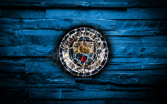 Manchester City FC, fiery logo, blue wooden background, Premier League, english football club, Man City, grunge, football, Manchester City logo, fire texture, England, soccer