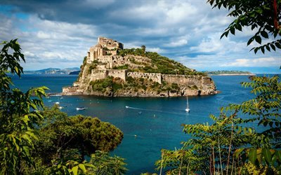 Aragon Kalesi, Ischia Adası, İtalyan yerlerinden, yaz, İtalya, Avrupa