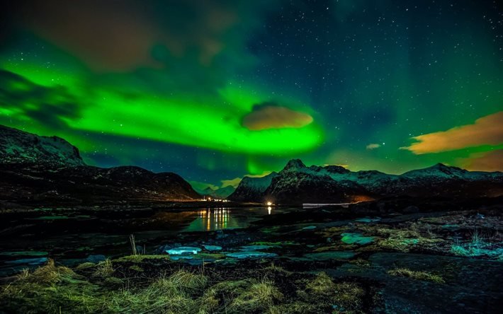 Las Islas Lofoten, en el norte de luces, la noche polar, auroras, Noruega