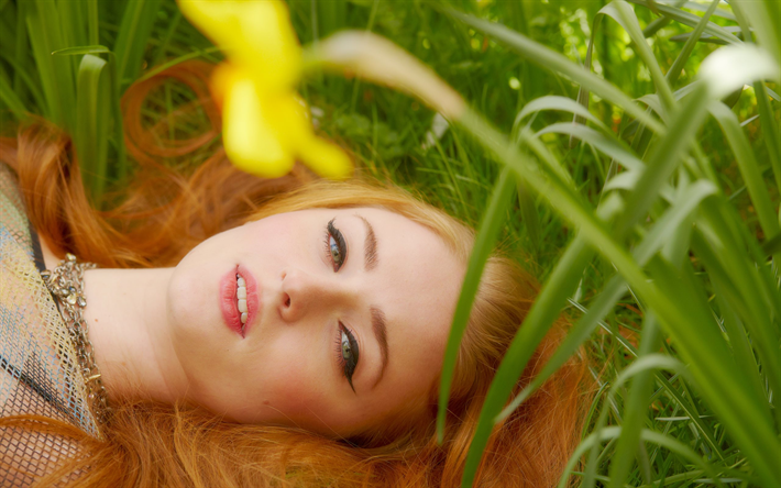 Sophie Turner, English actress, portrait, face, British celebrity, photoshoot in the grass, Sophie Belinda Turner
