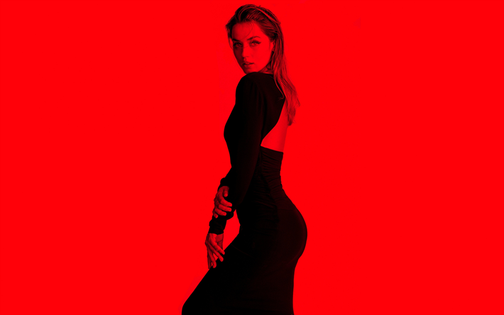 Ana De Armas, photoshoot, musta mekko, punainen tausta, espanjalainen n&#228;yttelij&#228;, kuuban n&#228;yttelij&#228;