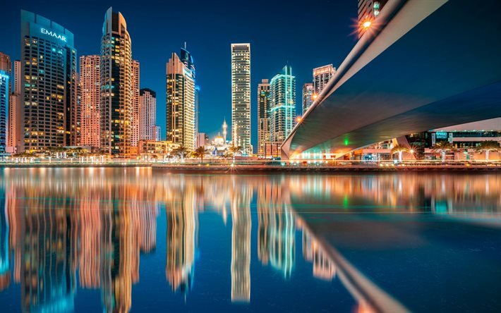 Dubai, noite, p&#244;r do sol, ba&#237;a, arranha-c&#233;us, ponte, paisagem urbana de Dubai, Emirados &#193;rabes Unidos