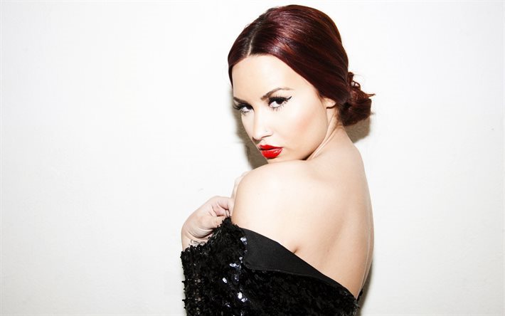Demi Lovato, Retrato, actriz Estadounidense, maquillaje, vestido negro