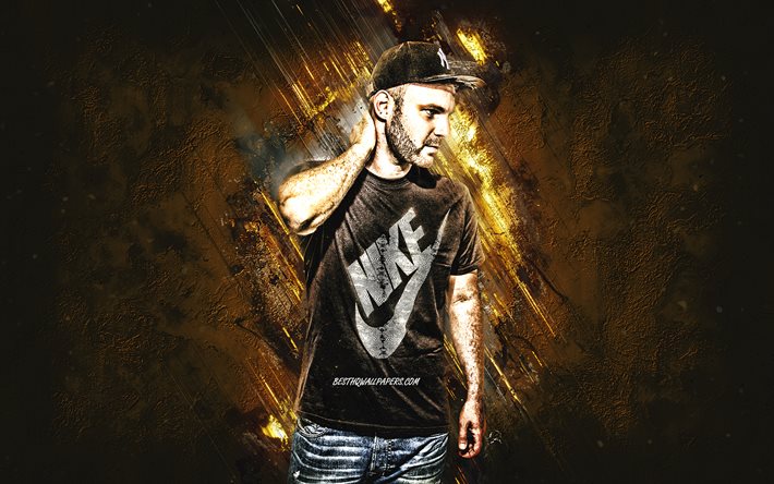 Baba Saad, tysk rappare, Saad El-Haddad, portr&#228;tt, gul stenbakgrund, kreativ konst